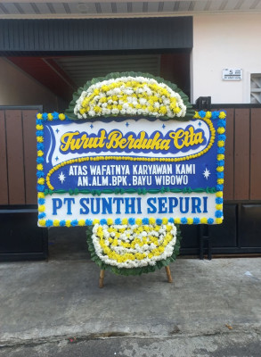 Papan Bunga Duka di Lompoe