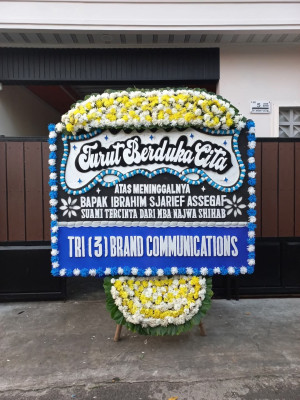 Papan Bunga Duka di Lompoe